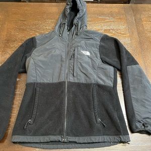 Woman’s North Face Jacket